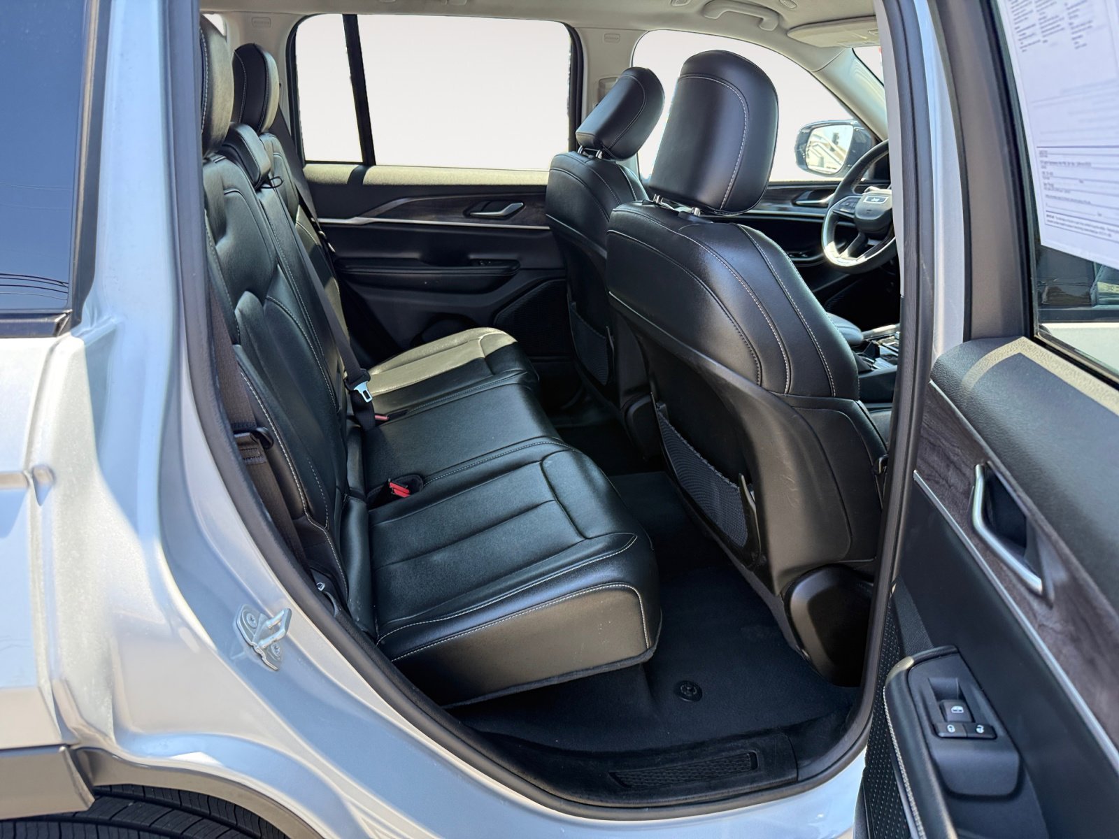 2023 Jeep Grand Cherokee Limited photo 17