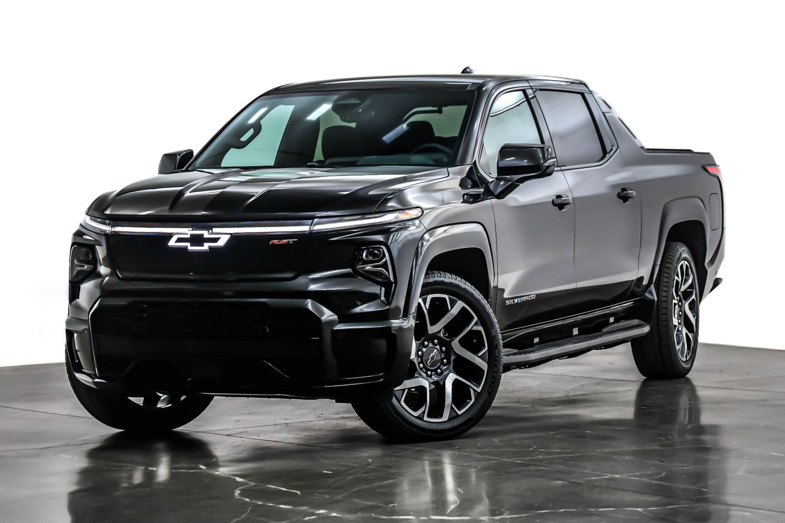 2025 Chevrolet Silverado EV RST's photo