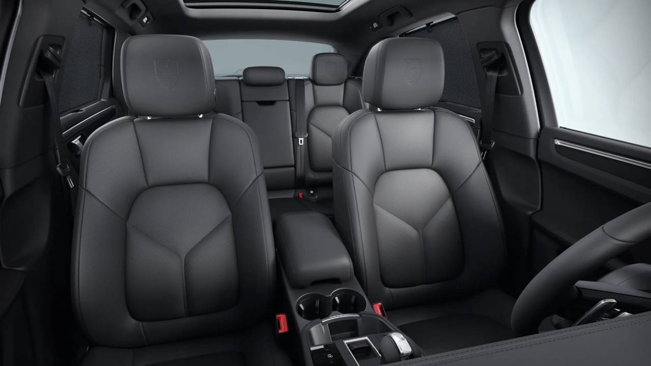 2026 Porsche Macan T photo 9