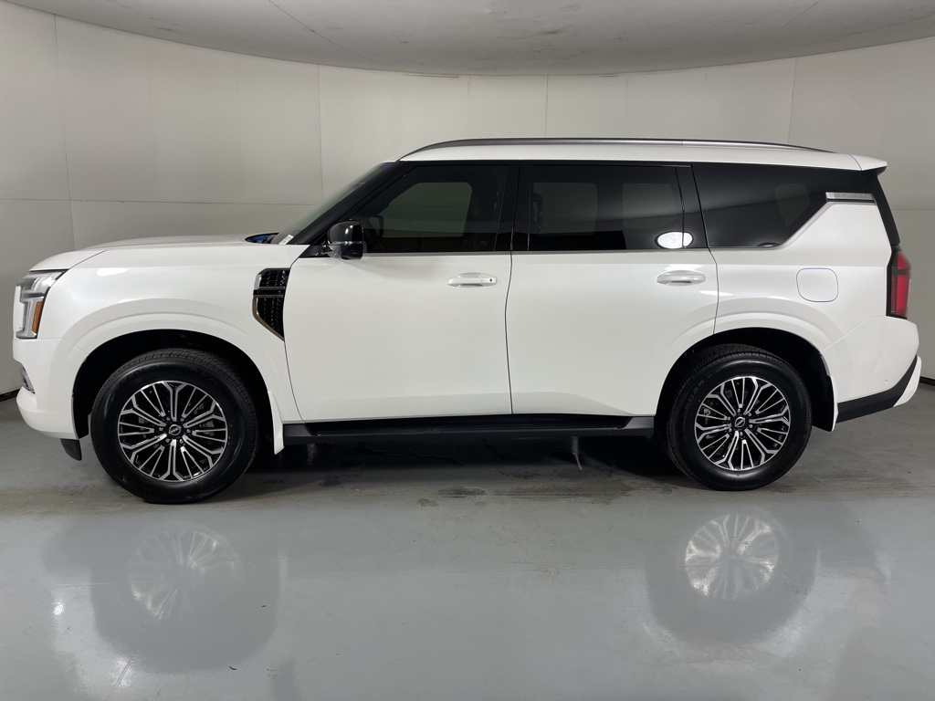 2026 Nissan Armada SL photo 4