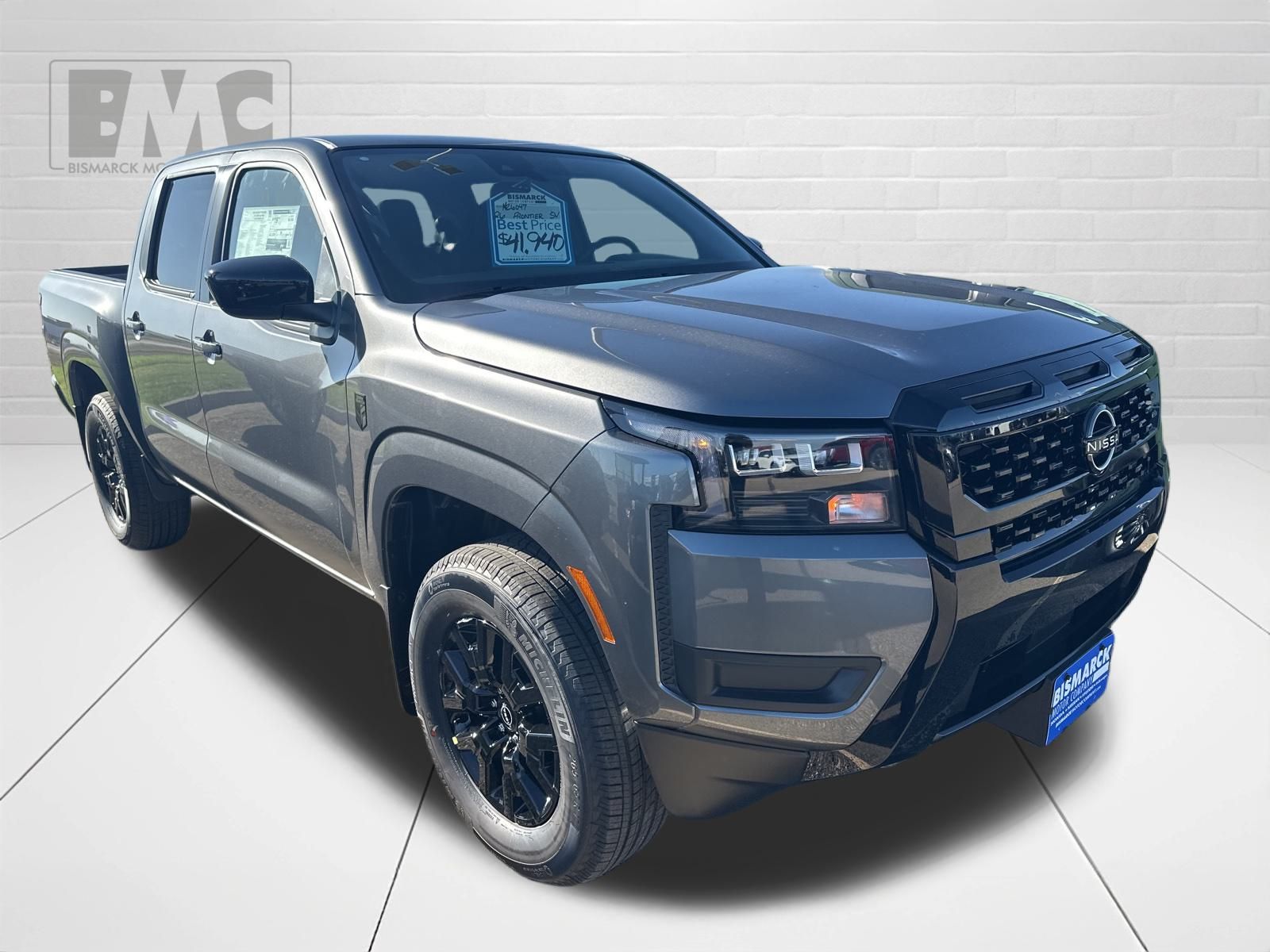 2026 Nissan Frontier SV photo 3