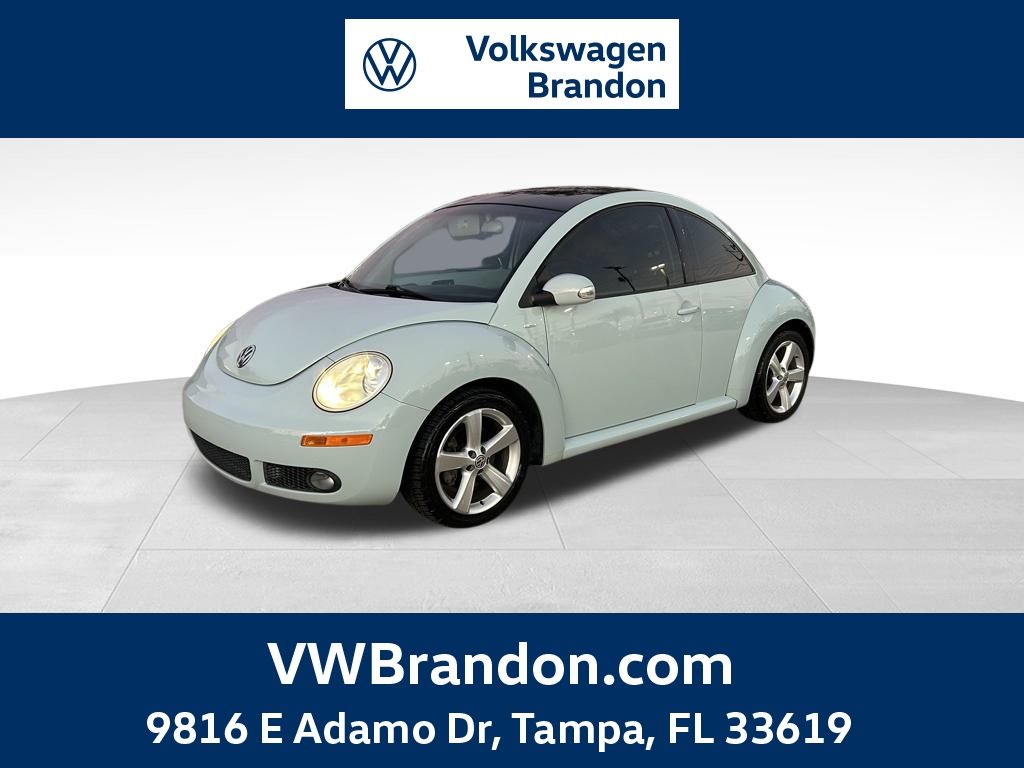 2010 Volkswagen New Beetle Base's photo