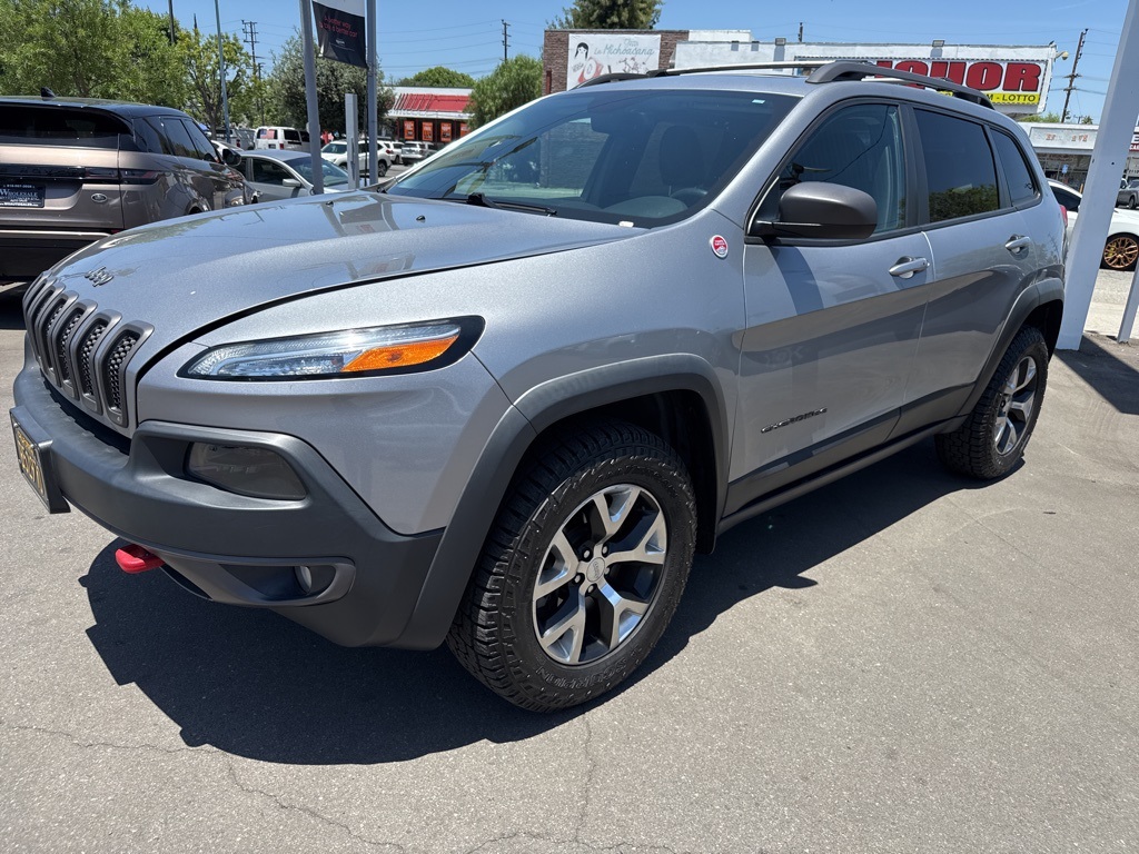 2015 Jeep Cherokee Trailhawk photo 2