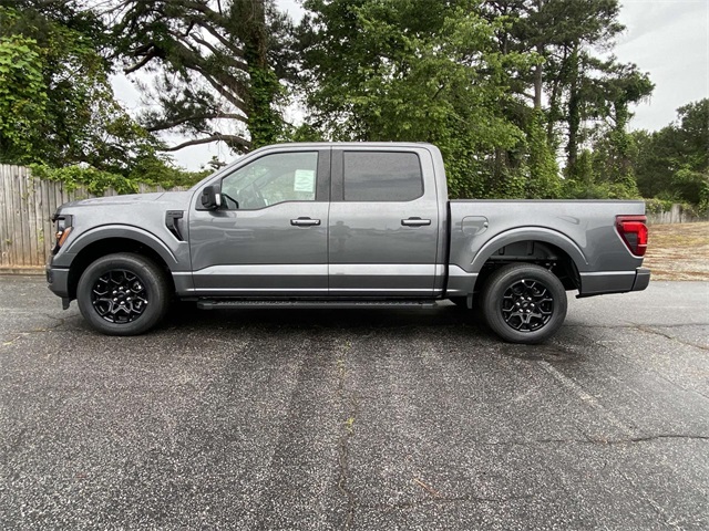 2025 Ford F-150 XLT photo 4