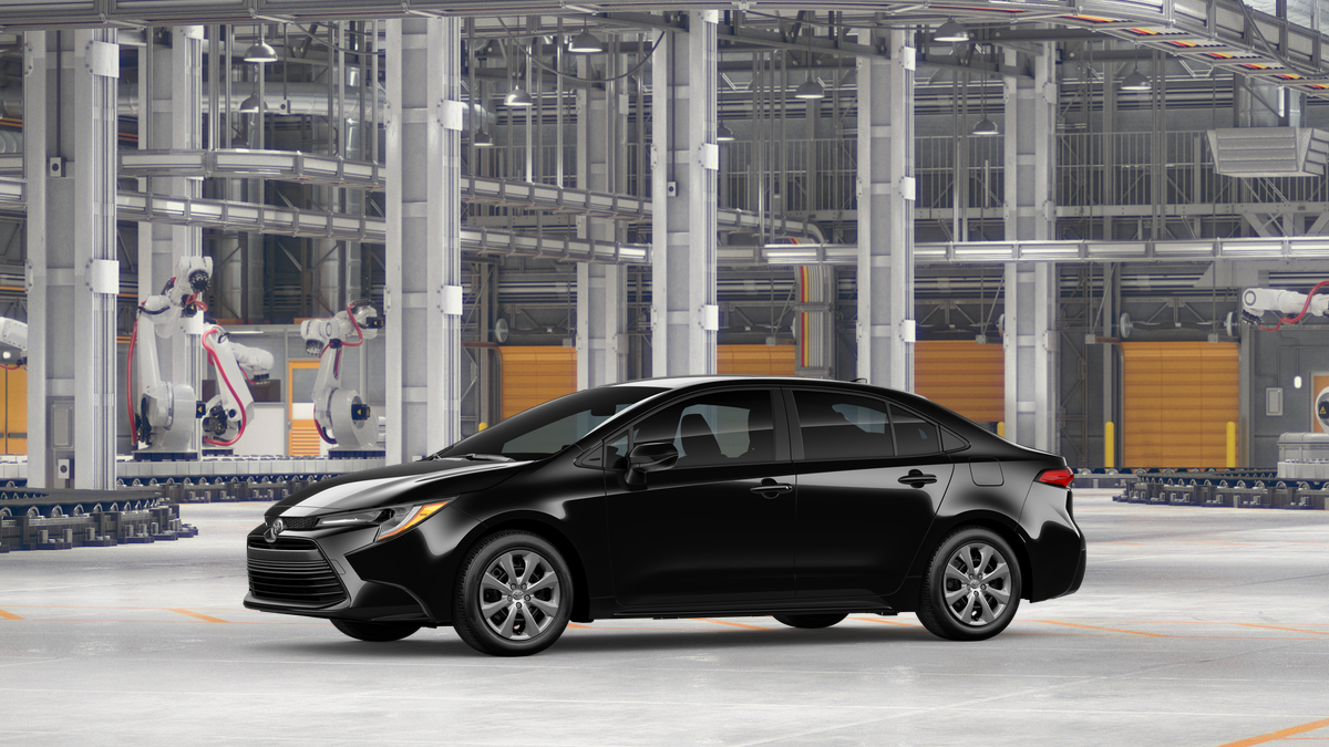2026 Toyota Corolla LE photo 3