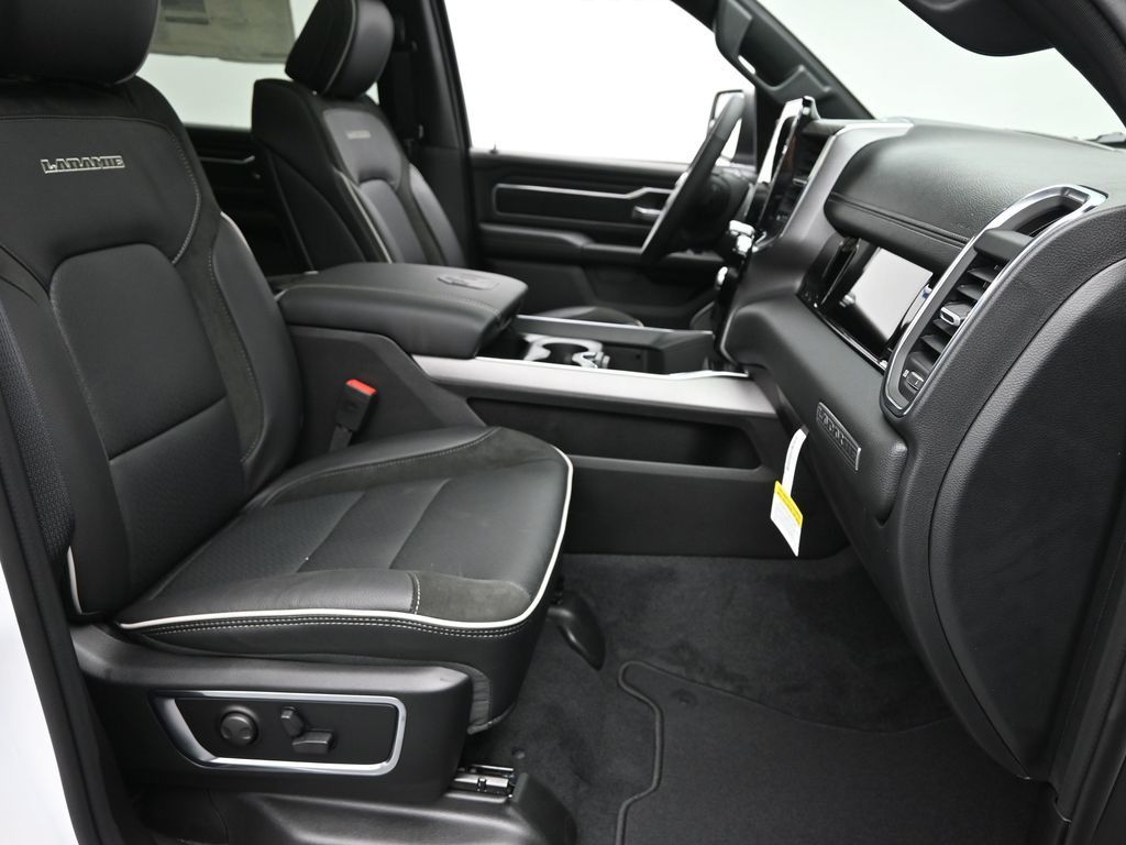 2026 Ram 1500 Laramie photo 5