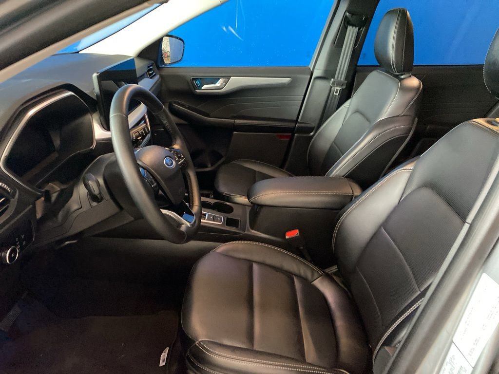 2024 Ford Escape Platinum photo 10