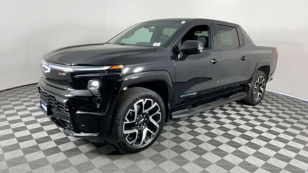 2025 Chevrolet Silverado EV RST photo 8