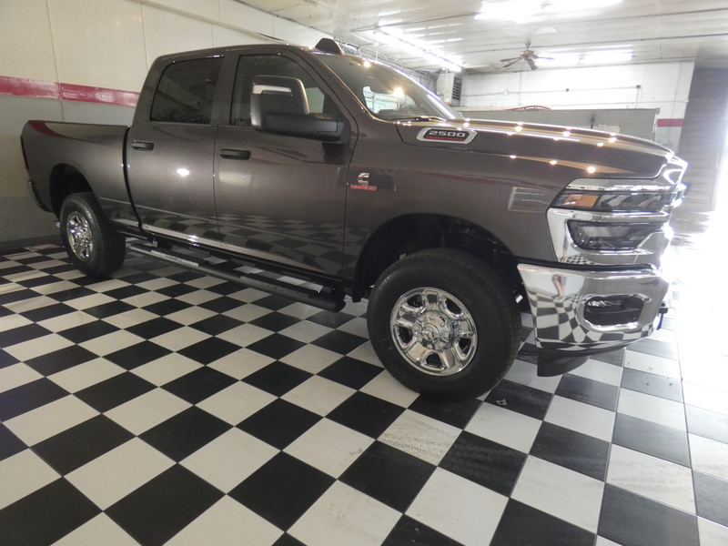 2025 Ram 2500 Tradesman photo 4