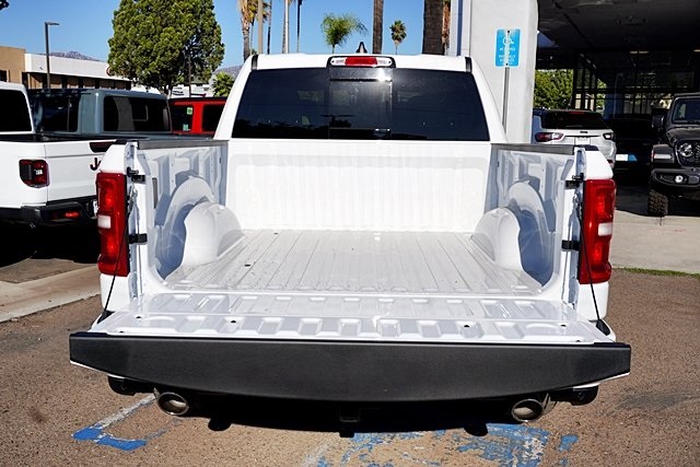 New 2026 Bright White Clear-Coat Exterior Paint RAM Big Horn/Lone Star image 18