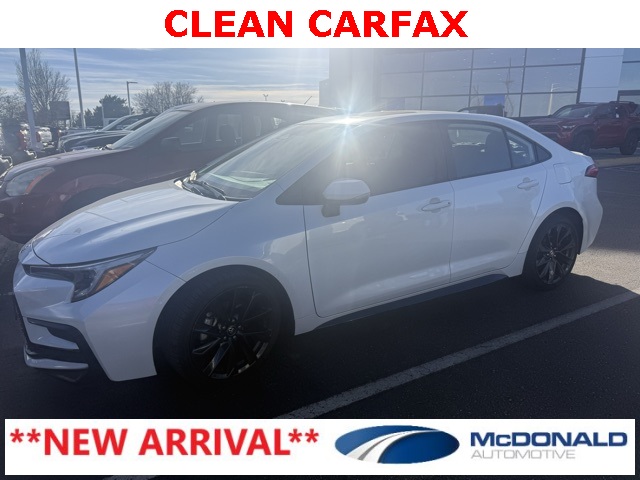 2024 Toyota Corolla SE's photo