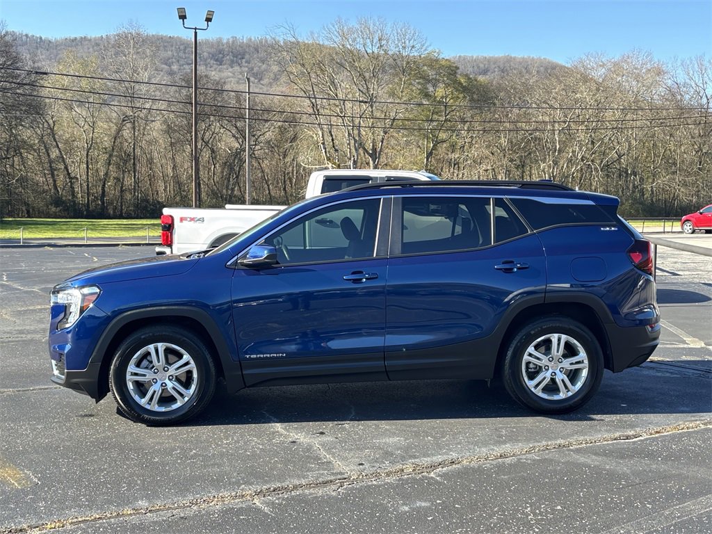 2022 Gmc Terrain SLE photo 2