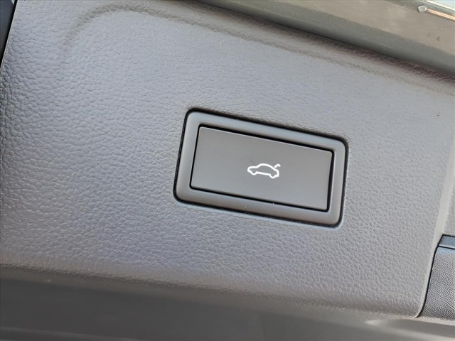 2026 Volkswagen Atlas SE Technology photo 7