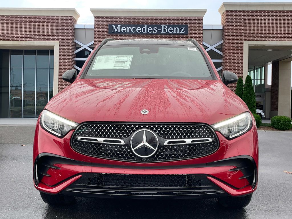 2025 Mercedes Benz GLC 300 4MATIC photo 2