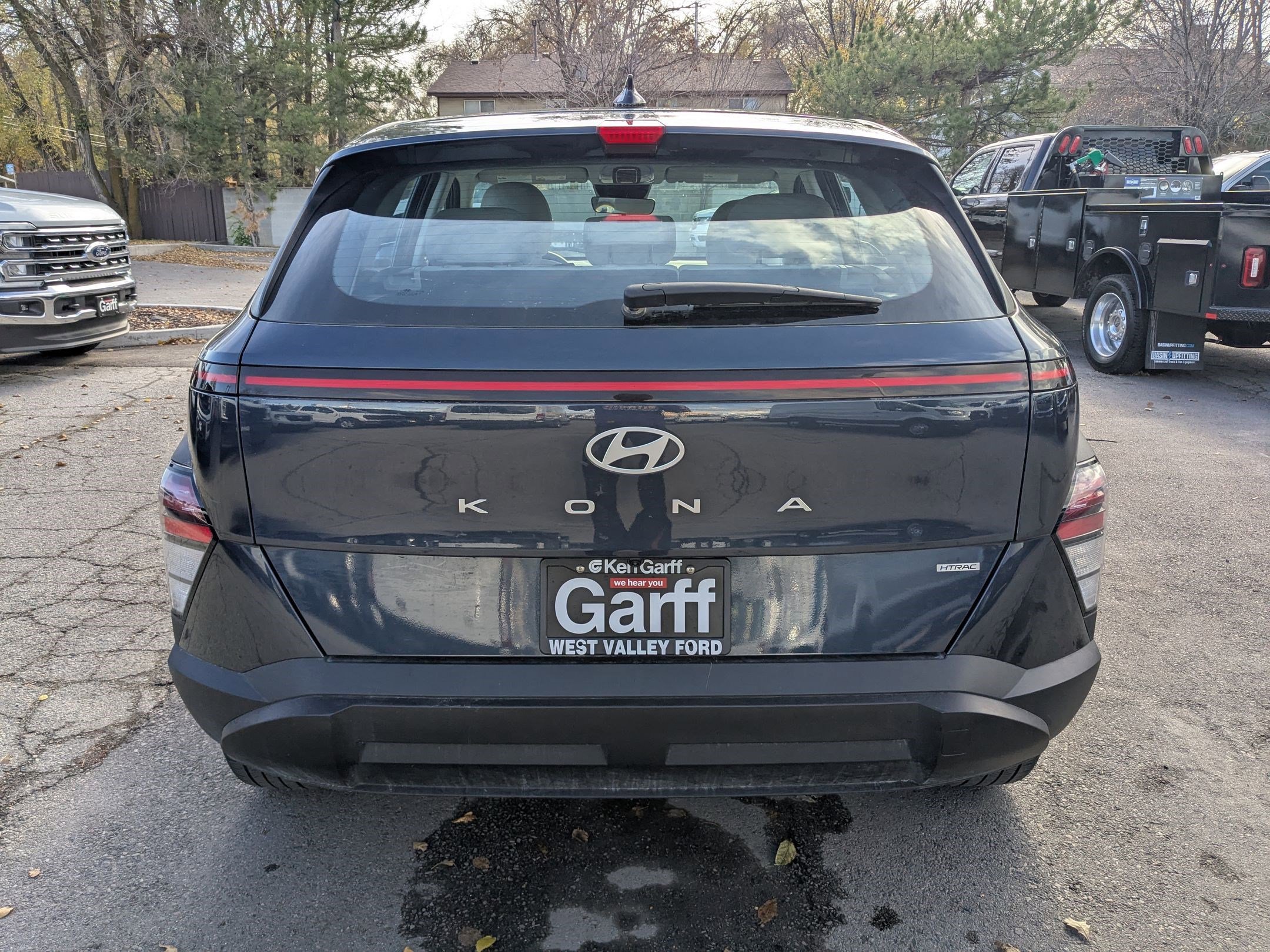 2024 Hyundai Kona SE photo 4