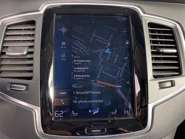 2022 Volvo XC90 T6 Momentum photo 18
