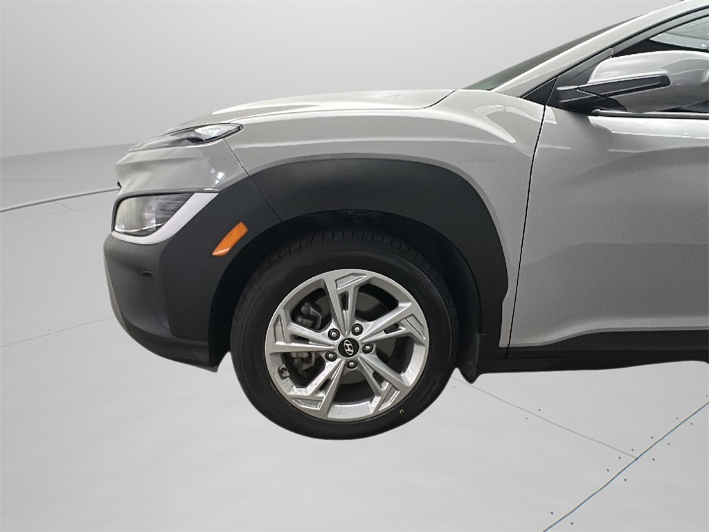 2022 Hyundai Kona SEL photo 3