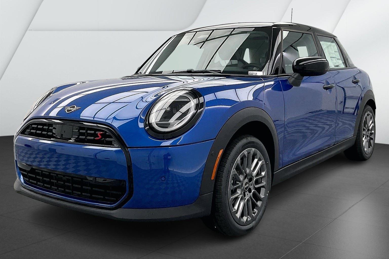 2025 MINI Hardtop 4 Door S's photo