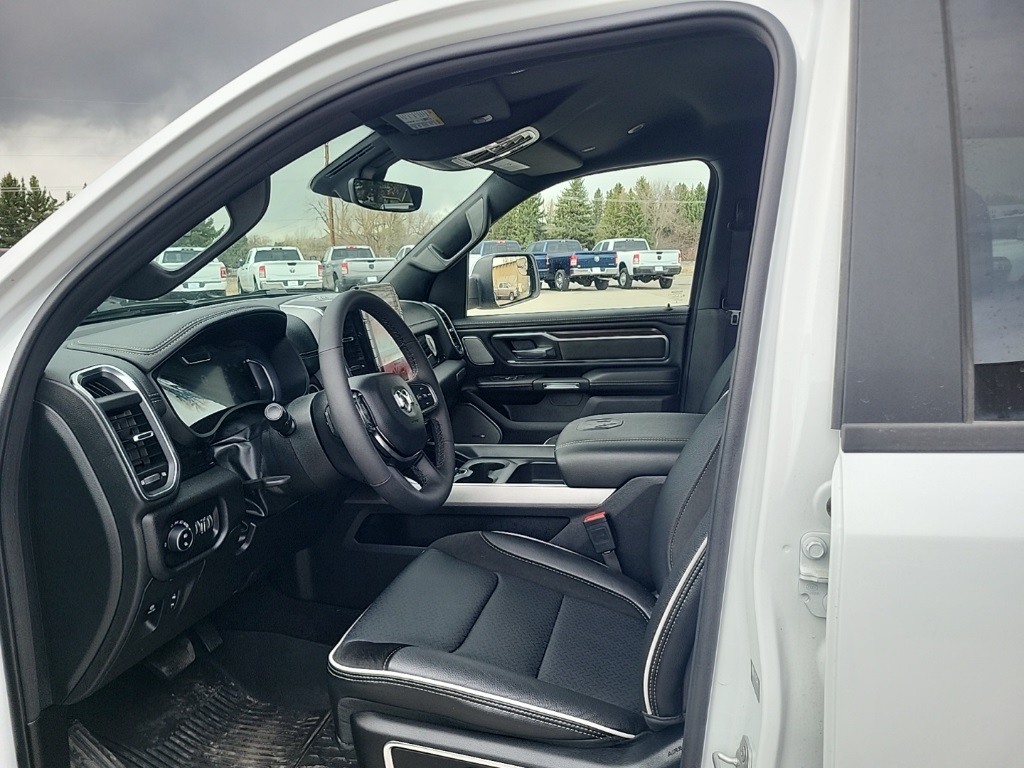 2025 Ram 1500 Laramie photo 5