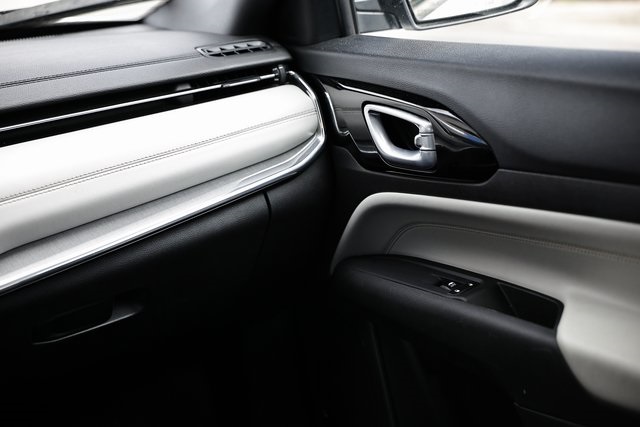 2024 Jeep Compass Limited photo 28