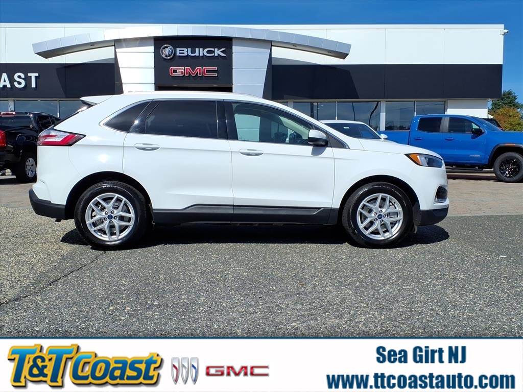 2022 Ford Edge SEL's photo