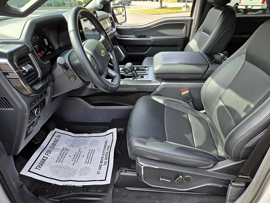2023 Ford F-150 Lariat photo 9