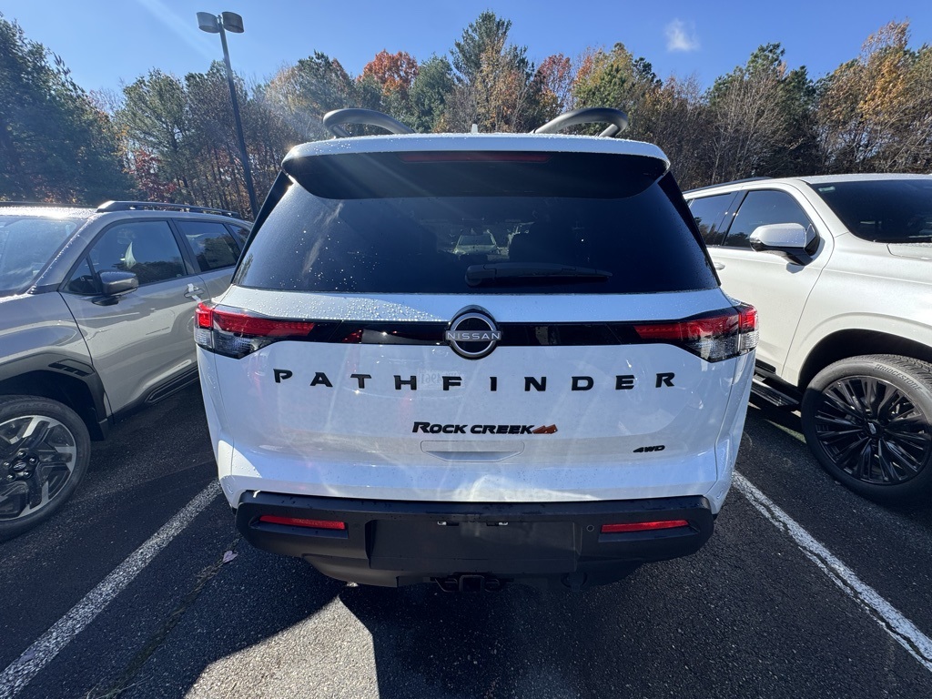 2024 Nissan Pathfinder Rock Creek photo 4