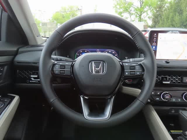 2025 Honda Accord Hybrid Touring photo 17