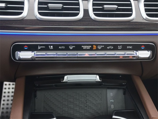 2026 Mercedes Benz GLS 450 4MATIC photo 6