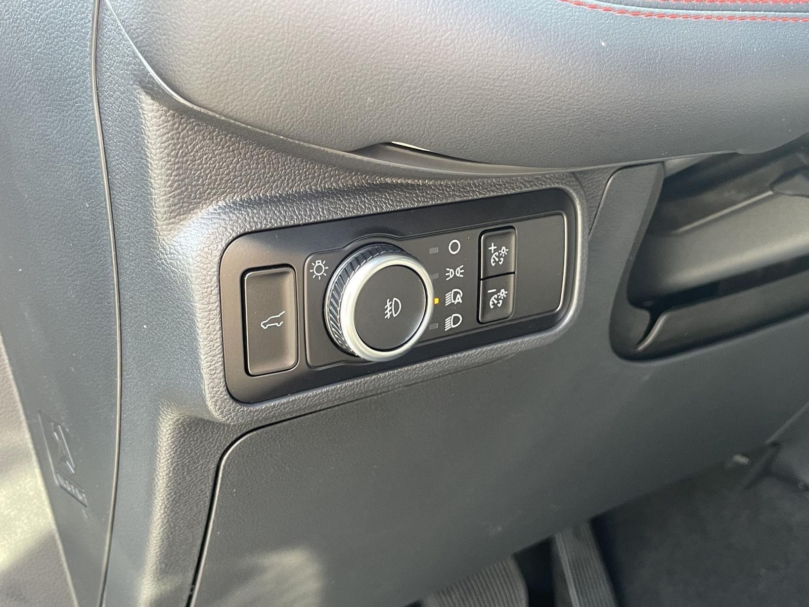 2025 Ford Explorer ST photo 24