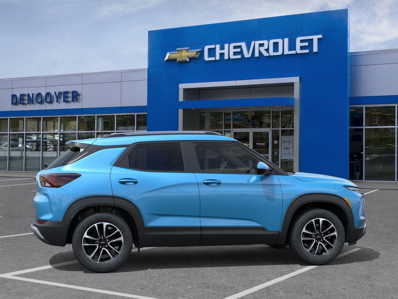 2026 Chevrolet Trailblazer LT photo 2