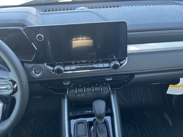 2026 Chevrolet Colorado LT photo 14