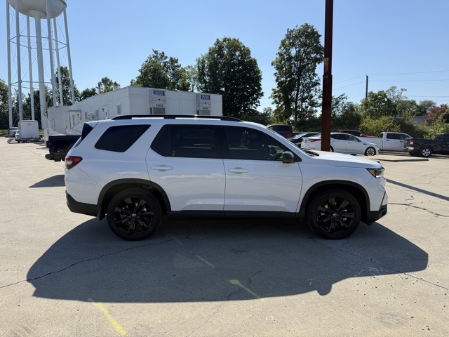 2025 Honda Pilot Black Edition photo 3