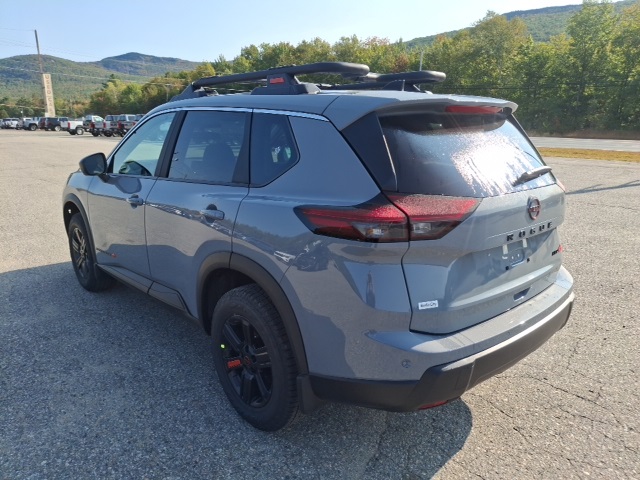 2026 Nissan Rogue SV photo 5