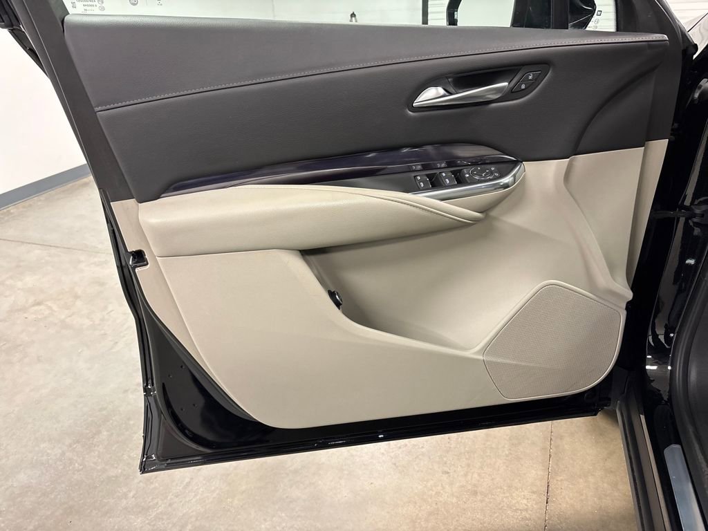 2022 Cadillac XT4 Luxury photo 30