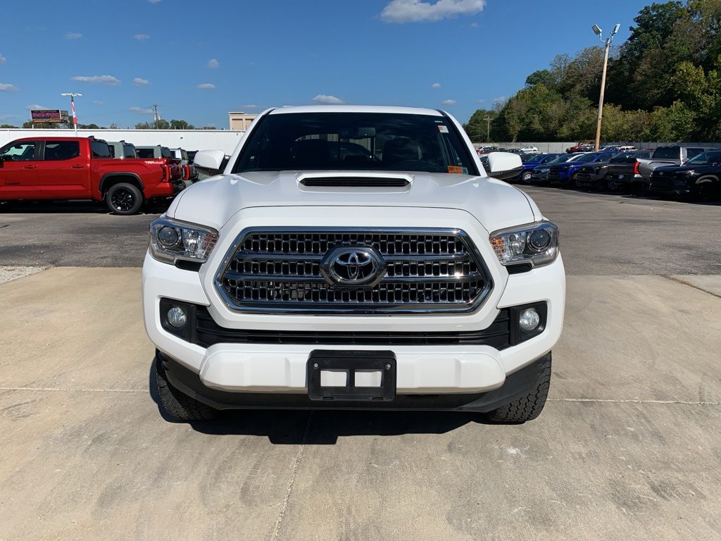 2017 Toyota Tacoma TRD Sport 4x4 Double Cab photo 6