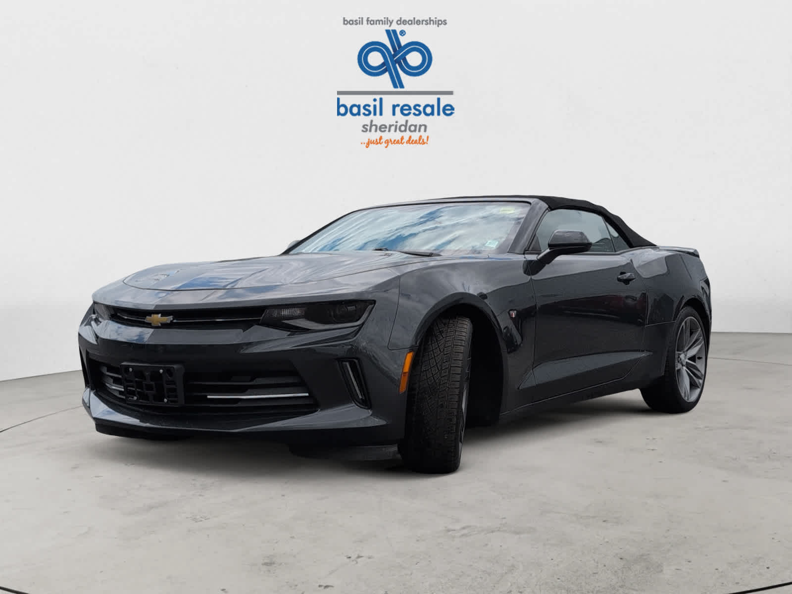 2018 Chevrolet Camaro 1LT photo 2