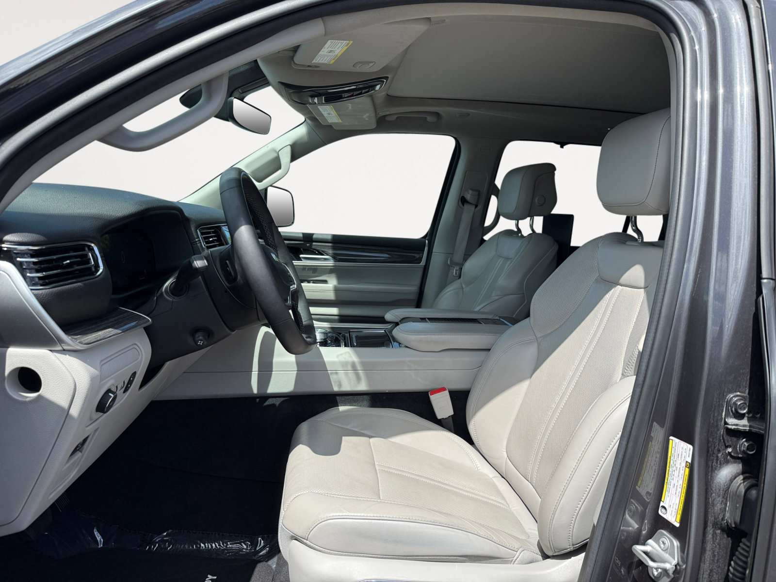 2022 Jeep Wagoneer Series III photo 9