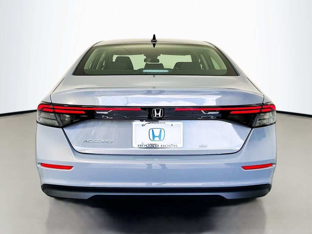 2025 Honda Accord SE photo 6