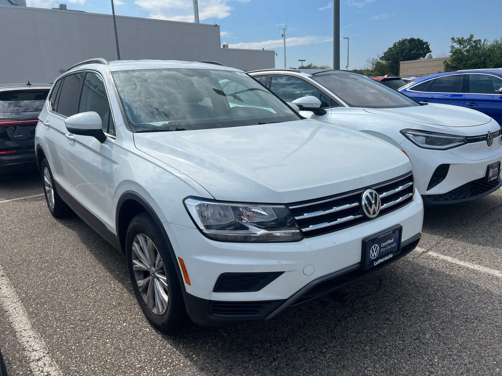 Certified 2019 Volkswagen Tiguan SE with VIN 3VV2B7AXXKM025657 for sale in Brooklyn Center, Minnesota