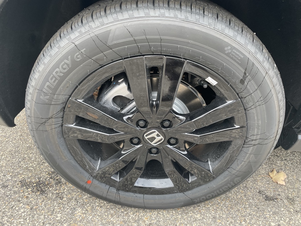 2026 Honda HR-V Sport photo 4