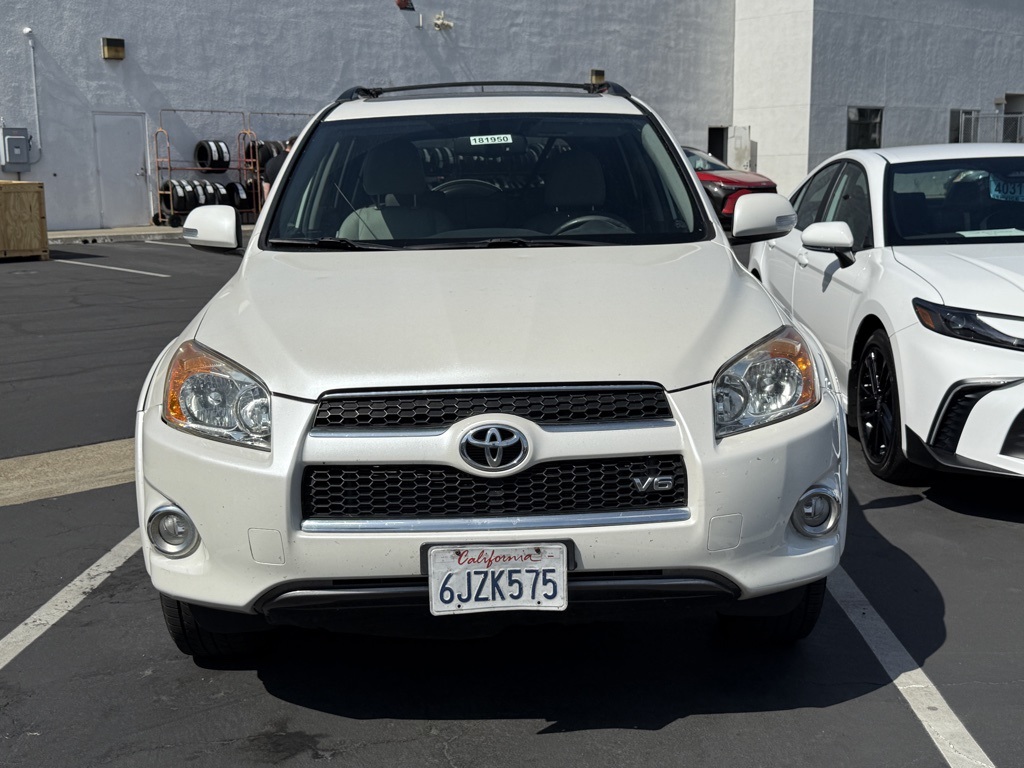 2009 Toyota RAV4 Limited photo 2