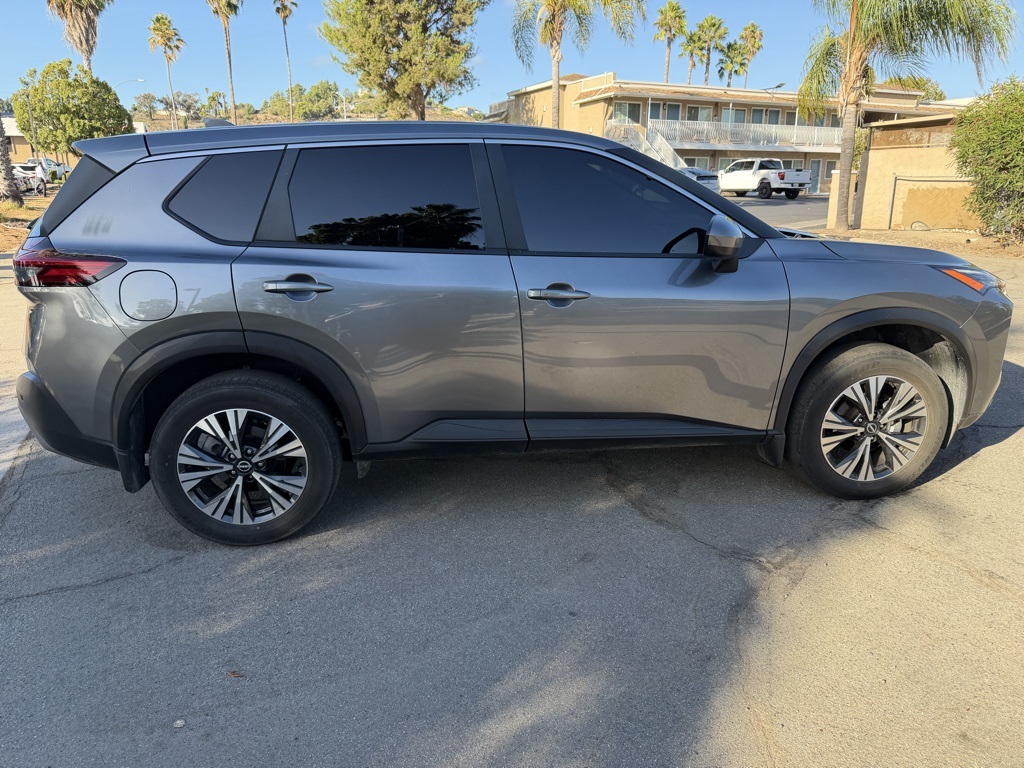 2023 Nissan Rogue SV photo 6