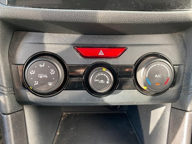 2018 Subaru Crosstrek 2.0i Premium photo 12
