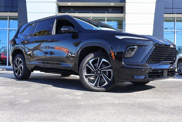 2025 Buick Enclave Sport Touring photo 2