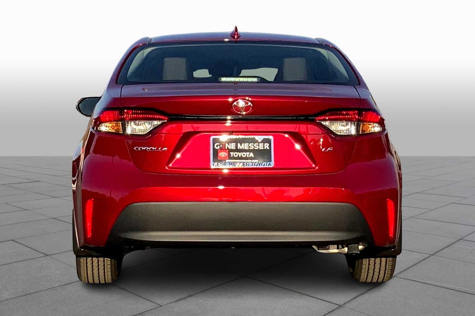 2026 Toyota Corolla LE photo 4