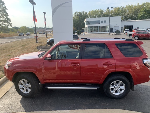 2021 Toyota 4Runner SR5 Premium photo 3