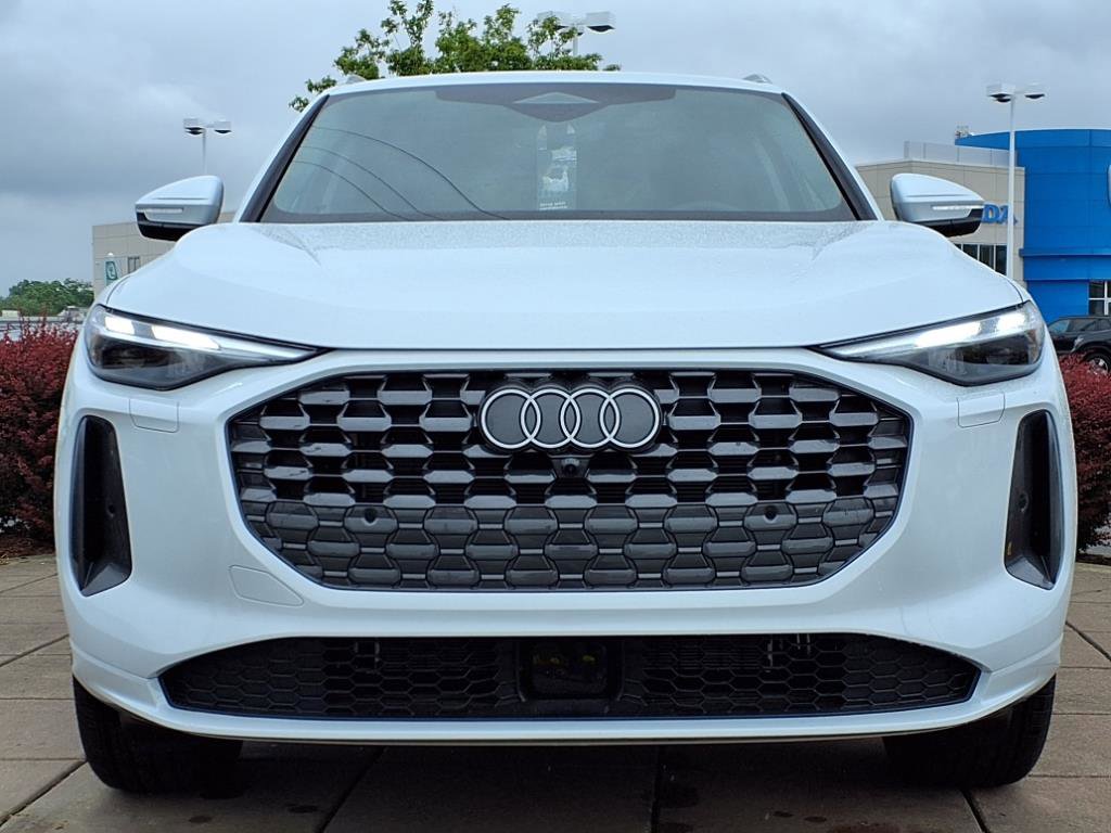 2025 Audi Q5 Premium photo 2