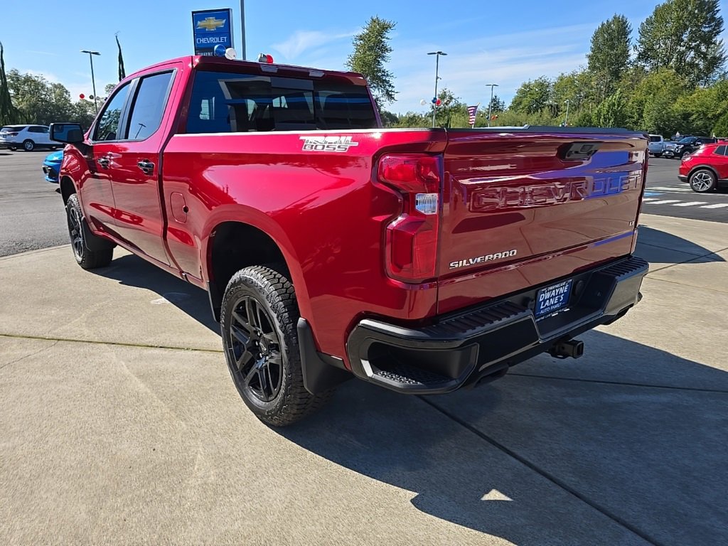 2025 Chevrolet Silverado 1500 LT Trail Boss photo 3