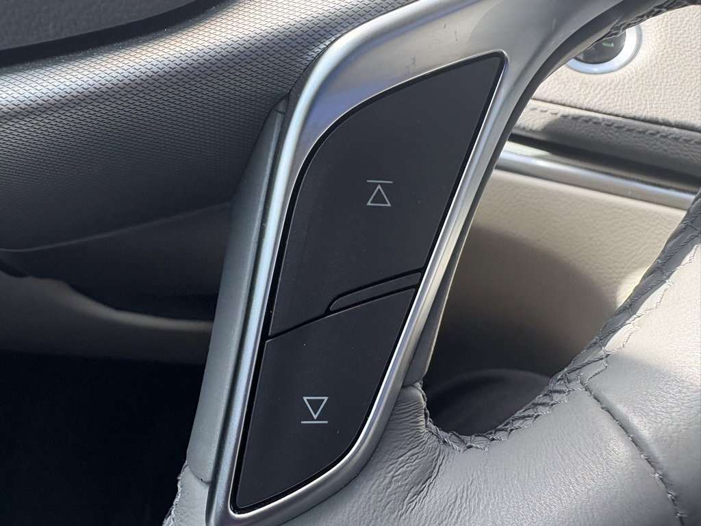 2022 Cadillac XT5 Premium Luxury photo 25
